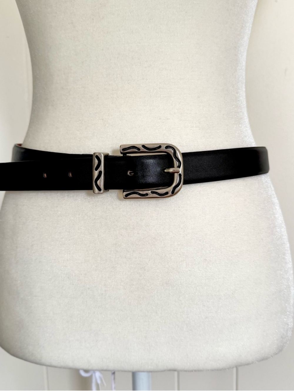 Vintage Garuglieri Women's Black Red Waist Belt Medium Silver Buckle Adjustable